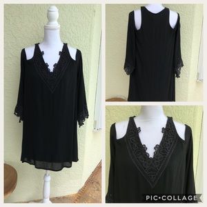 🖤Cold Shoulder Dress🖤